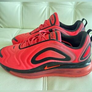 Nike Air Max 720 Running Sneakers
Bright Crimson SIZE 8